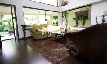 Imagem: Casa em condomínio com 5 quartos (2 suítes)