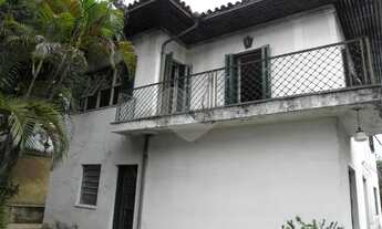 Imagem 2: Ampla casa localizada na frente ao Estadio do Pacaembú