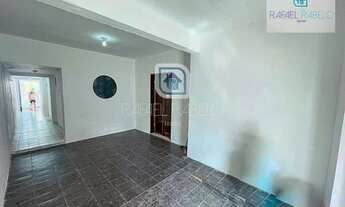 Imagem 2: Casa plana com 03 quartos sendo 02 suítes para alugar no bairro Conjunto Ceará