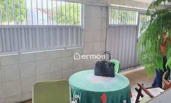 Imagem: Casa com 4 dormitórios à venda, 180 m²