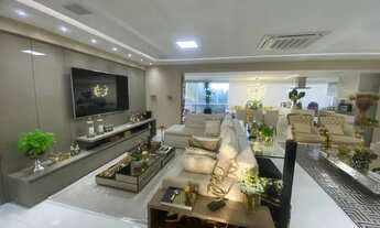 Imagem: Apartamento finamente decorado vista mar