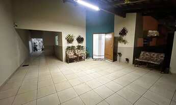 Imagem 2: Casa para venda tem 180 metros quadrados com 3 quartos sendo 1 suíte