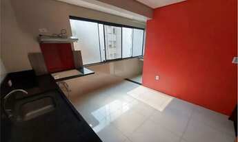 Imagem 4: Imóvel no bairro Cidade Baixa em Porto Alegre, com dois dormitórios, sala, cozinha, área d