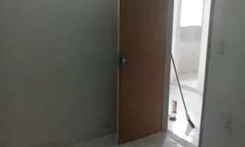 Imagem 6: Cardeal da Silva 2/4 Sala Área de Serviço ( Casa toda reformada