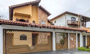 Imagem: Excelente casa com piscina em Interlagos