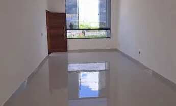 Imagem 2: Linda e Ampla no Condomínio Fechado a 15 minutos do centro da cidade, Casa 3/4 Suíte