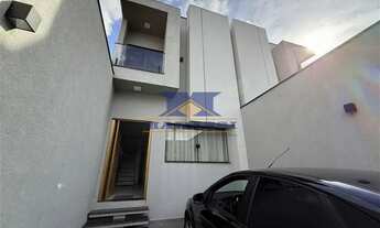 Imagem 1: Sobrado para venda possui 118 metros quadrados com 3 quartos