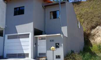 Imagem 2: Casa a venda - sobrado - bairro ipes (novo centro, ao lado da Mantiqueira) Camanducaia MG