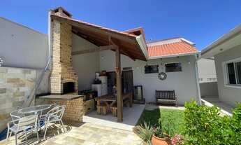 Imagem 3: Linda casa com piscina e banheira de hidro!