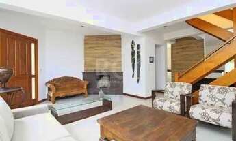 Imagem 7: Casa em Porto Alegre, no bairro Hípica, com 3 dormitório(s), e 3 banheiros, à venda