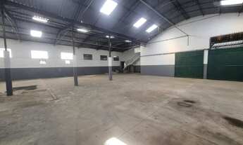 Imagem: Galpão de 880 m² à 250 metros do terminal