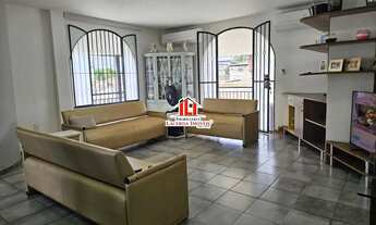 Imagem 5: Casa no Cj Aruanã de Esquina com 4 Suítes sendo uma no Subsolo/ piscina e Edícula/ poço a