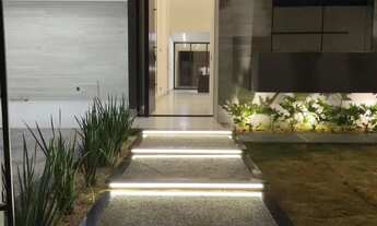 Imagem 2: CASA TÉRREA À VENDA SETOR SUDOESTE Casa de Rua com 3 Quarto(s) e 3 banheiro(s) à Venda, 2