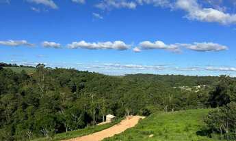 Imagem 3: Oportunidade única!** Terreno em Ibiúna, água, energia e natureza. Venha visitar!