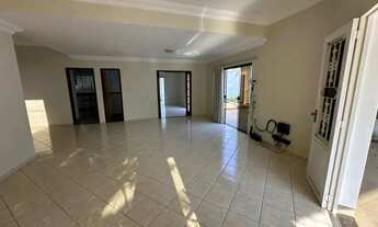 Imagem 7: Sobrado com 5 Suítes, Piscina e Área Gourmet na 206 Sul