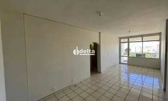Imagem 2: Apartamento com 2 quartos, disponível para locação no bairro Centro em Uberlândia-MG