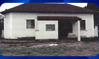 Imagem: CASA - Área de terreno de 3.172,50m²