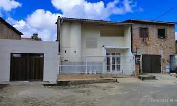 Imagem 2: Ponto Comercial para Venda em Fortaleza, Carlito Pamplona, 2 dormitórios, 2 banheiros