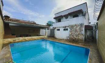 Imagem 2: Lindo Sobrado Isolado com 4 dorms 4 vagas - Piscina e Churrasqueira a carvão!