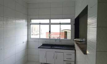 Imagem: Casade fundos Ampla 2 Quartos e Terraçoo