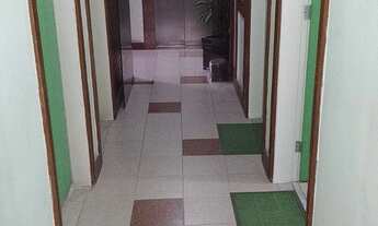 Imagem 2: Oportunidade única para investir em um imóvel comercial de alto padrão! Esta deslumbrante