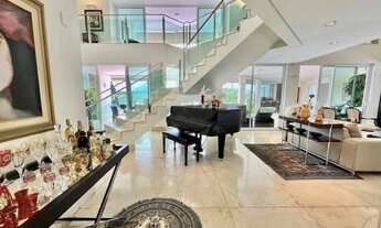 Imagem: Maravilhoso sobrado no Alphaville ipes com