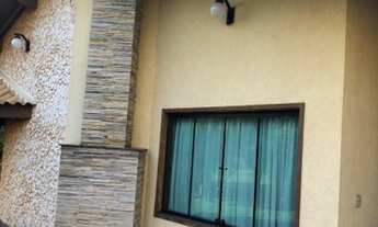 Imagem 4: Casa muito confortável com área gourmet e piscina . Aceita proposta