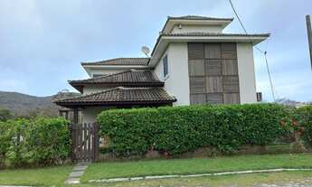 Imagem 2: Casa de condomínio para venda com 241 metros quadrados com 5 quartos