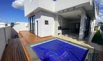 Imagem: Excelente casa, em obras, em Condomínio