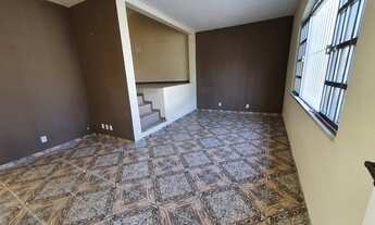 Imagem 7: Casa para venda possui 200 metros quadrados com 4 quartos em Marechal Hermes - Rio de Jane