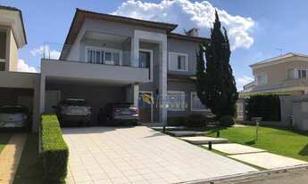 Imagem 5: Sobrado Totalmente Reformado com Linda Piscina Ensolarado na Parte mais Alta e Tranquila d