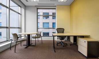 Imagem: Espaço de escritório privativo adaptado