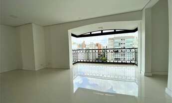 Imagem 4: Cobertura reformada, pronta para morar na melhor localização de moema Pássaros!!