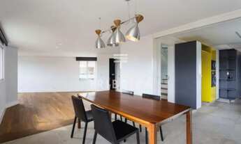 Imagem 7: Cobertura triplex reformada de 305m², com 3 suítes