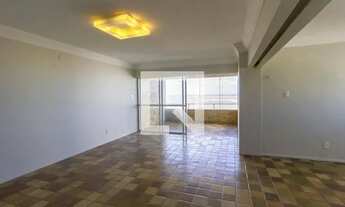 Imagem 2: Apartamento para Aluguel - Candeias, 3 Quartos, 272 m2