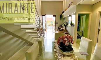 Imagem 3: Aconchegante casa de 2 pavimentos, 4 Suítes no Cond Lion Ville à venda