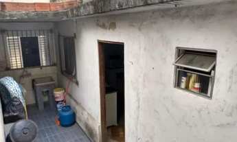 Imagem 2: Casa para venda com 150 metros quadrados com 2 quartos em Jardim Almeida Prado - São Paulo