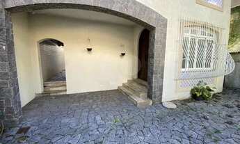 Imagem 5: Casa Isolada no Gonzaga 4 dormitórios com dependência - 3 vagas