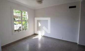 Imagem 3: Casa de Condomínio para Aluguel - Parque Villa Floresn, 3 Quartos, 110 m2