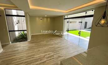 Imagem 2: Casa à venda com 290m2, 3 quartos, 3 suítes, piscina, área gourmet, no Condomínio Alphavil