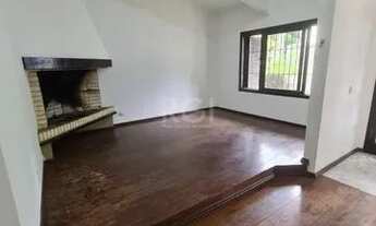 Imagem 2: Casa para Venda - 278m², 6 dormitórios, sendo 2 suites, 1 vaga - Teresópolis