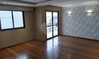 Imagem 5: Duas varandas coladoh na Praça Saens Pena