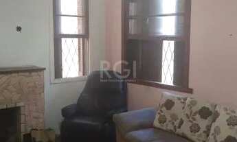 Imagem 7: Casa de 4 dormitórios na Av. Teresópolis bairro Teresópolis