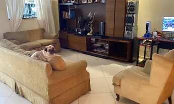 Imagem: Sobrado venda possui 200 m² com 3 dormitórios