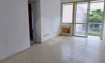 Imagem 4: Apartamento de 02 quartos com Varanda na Tijuca