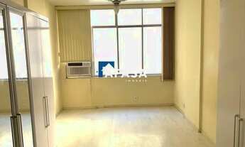 Imagem 3: CONJUGADO DIVIDIDO EM QUARTO E SALA EM COPACABANA