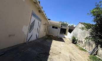 Imagem 4: Alugo ampla casa com galpão na Barra do Aririu