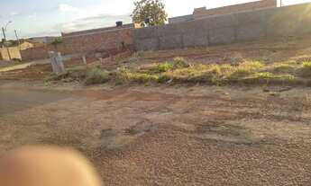 Imagem 3: Vende-se ágio de um lote no fonte da água lote de esquina com um lado murado ótimo lote