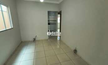 Imagem 4: Casa residencial com 3 quartos sendo 1 suíte disponível para locação e venda no bairro Jar