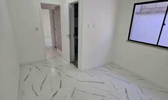 Imagem 2: Casa 2/4 sendo uma suíte, área gourmet condomínio no Sim